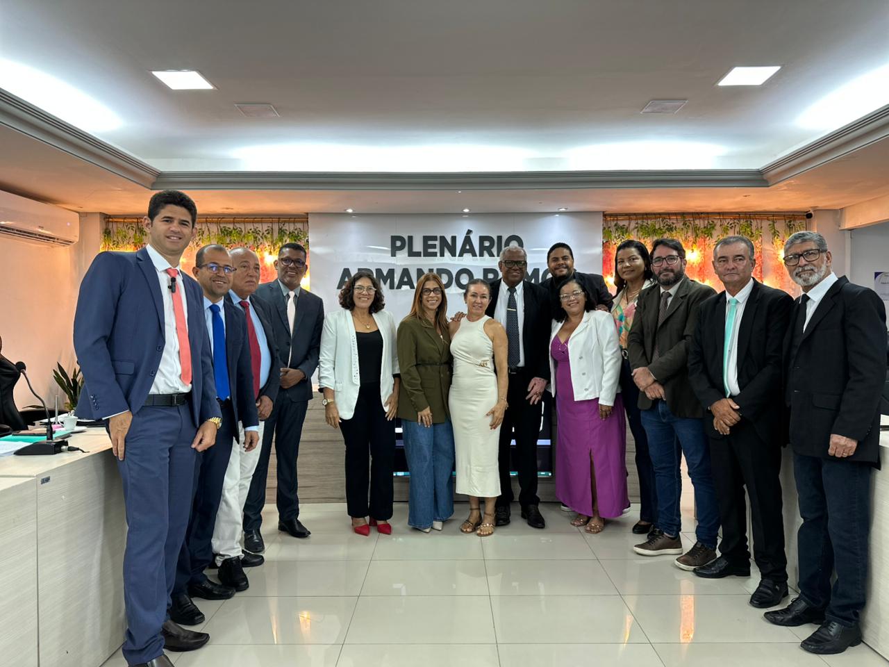 6ª Sessão Ordinária: participação da oficila de Justiça Luzinete Carneiro