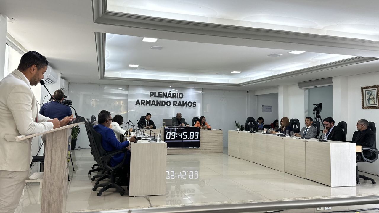 Confira o resumo da 13ª Sessão Ordinária desta segunda-feira (18)