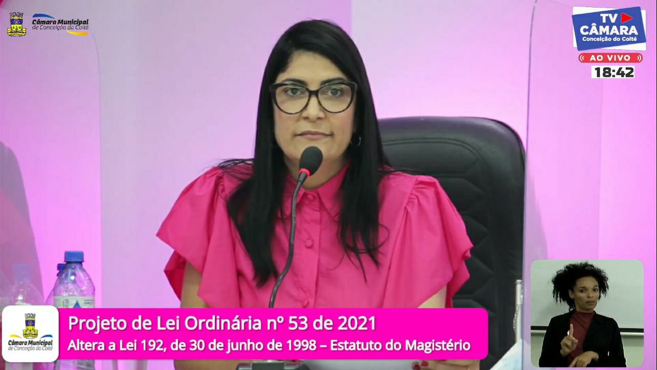 Entra em discussão na Câmara projeto da professora Elaine para reduzir jornada dos professores