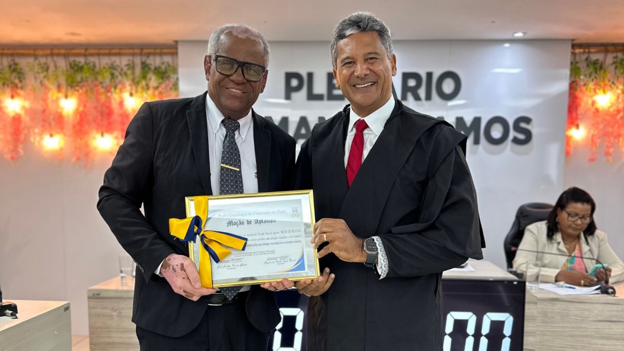 Moção de Aplauso: Advogado Vivaldo Amaral